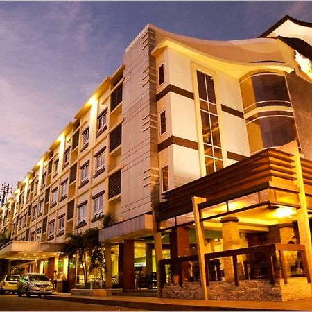 Mo2 Westown Hotel Iloilo Eksteriør bilde