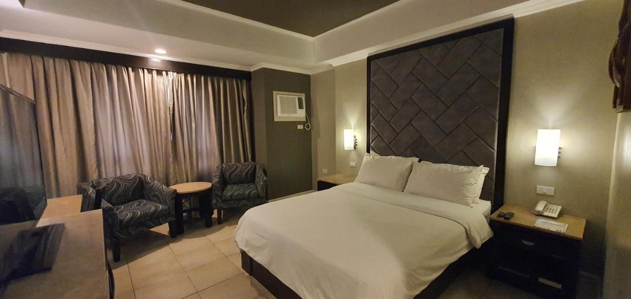 Mo2 Westown Hotel Iloilo Eksteriør bilde
