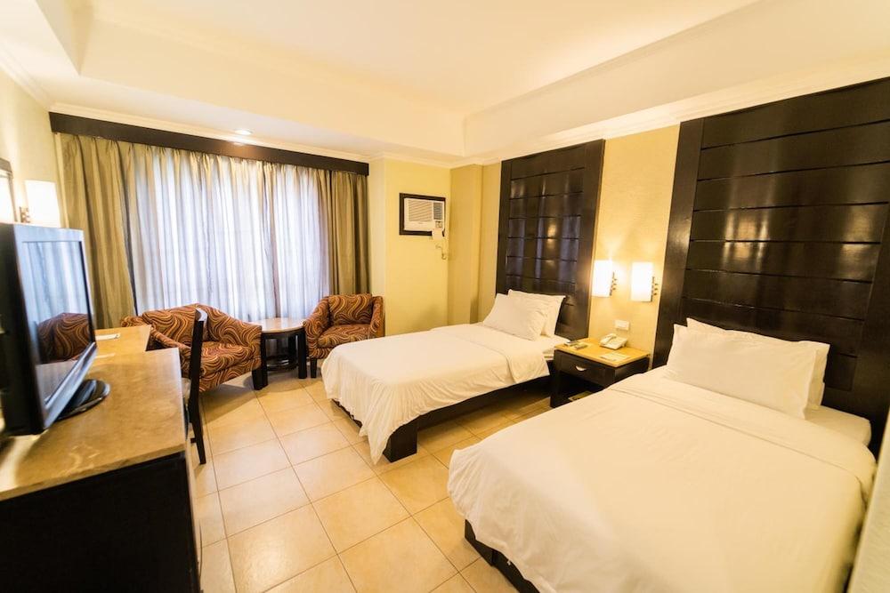 Mo2 Westown Hotel Iloilo Eksteriør bilde