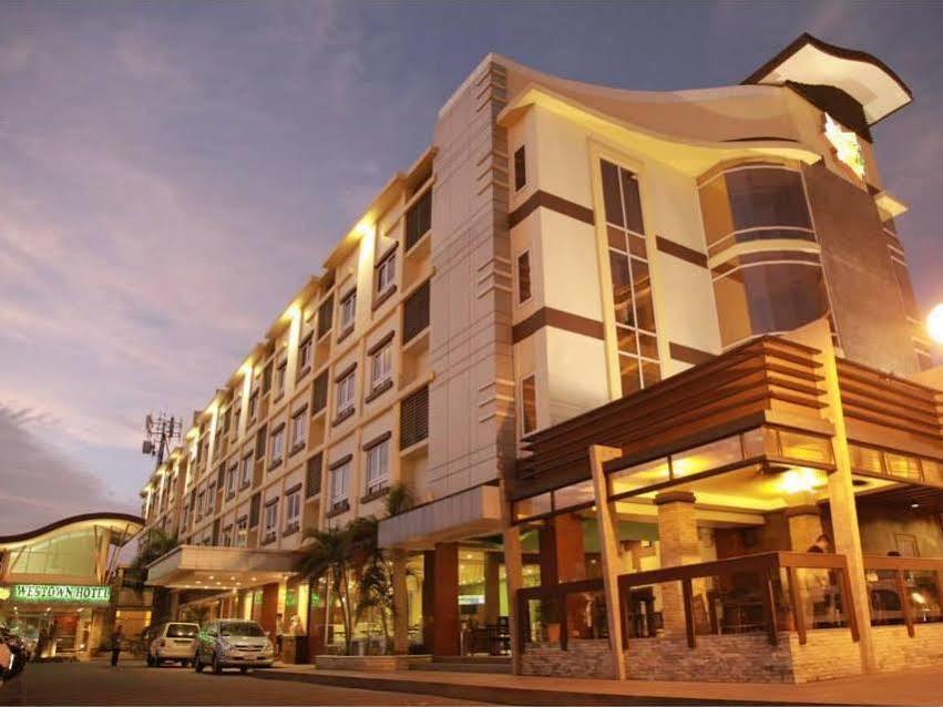 Mo2 Westown Hotel Iloilo Eksteriør bilde