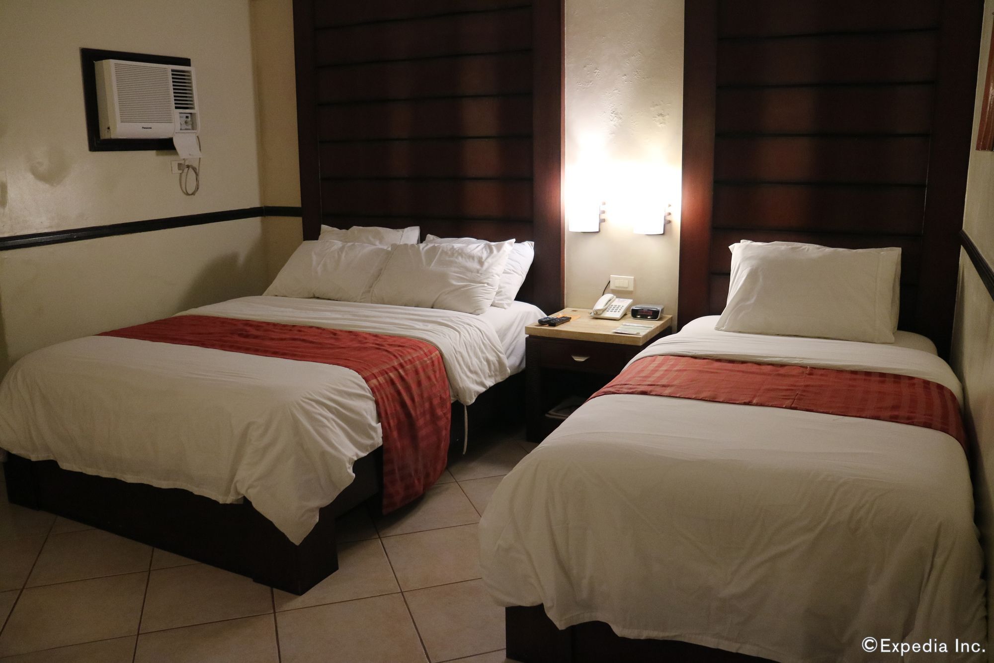 Mo2 Westown Hotel Iloilo Eksteriør bilde